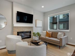 3230 148th Street SW E1, Lynnwood WA 98087