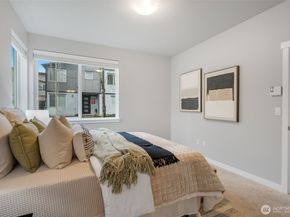 3230 148th Street SW E1, Lynnwood WA 98087