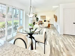 210 10th Street 4, Kirkland WA 98033