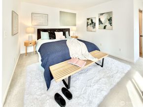 210 10th Street 4, Kirkland WA 98033