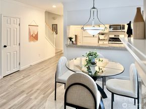 210 10th Street 4, Kirkland WA 98033