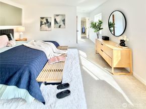 210 10th Street 4, Kirkland WA 98033