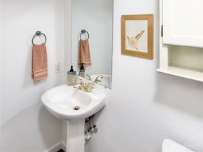 210 10th Street 4, Kirkland WA 98033