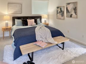 210 10th Street 4, Kirkland WA 98033