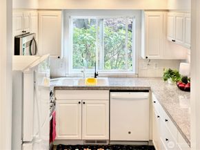 210 10th Street 4, Kirkland WA 98033