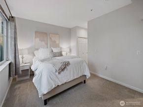 9205 122nd Court NE 6, Kirkland WA 98033