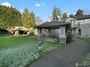 9205 122nd Court NE 6, Kirkland WA 98033