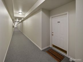 9205 122nd Court NE 6, Kirkland WA 98033