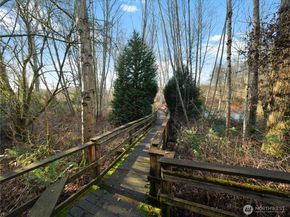 9205 122nd Court NE 6, Kirkland WA 98033