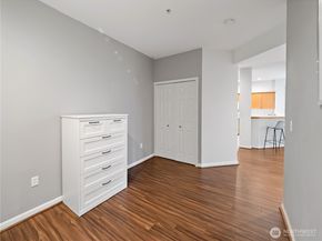 9205 122nd Court NE 6, Kirkland WA 98033