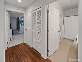 9205 122nd Court NE 6, Kirkland WA 98033