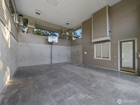 9205 122nd Court NE 6, Kirkland WA 98033