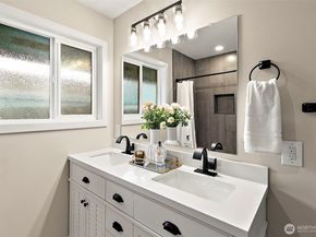 208 J Street NE, Auburn WA 98002