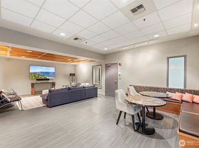 2717 Western Avenue 1018, Seattle WA 98121