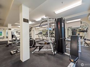 2717 Western Avenue 1018, Seattle WA 98121