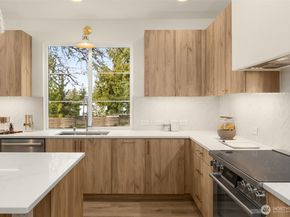 1864 1st Street, Kirkland WA 98033