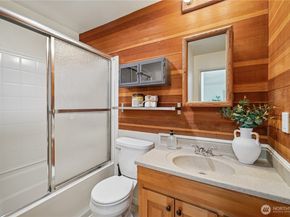 14650 NE 32nd Street A11, Bellevue WA 98007