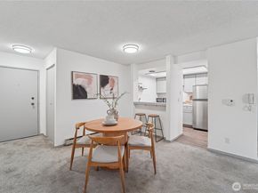 14650 NE 32nd Street A11, Bellevue WA 98007