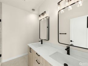 1111 B 26th Avenue, Seattle WA 98122