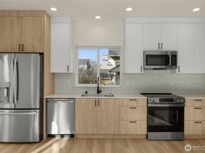 1111 B 26th Avenue, Seattle WA 98122