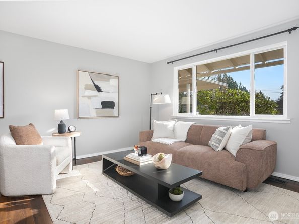 4106 SE 3rd Place, Renton WA 98059