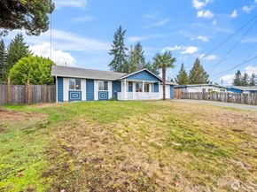 16519 116th Place SE, Renton WA 98058