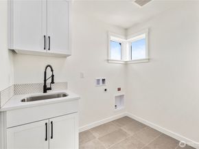 4132 220th Place SE, Bothell WA 98021