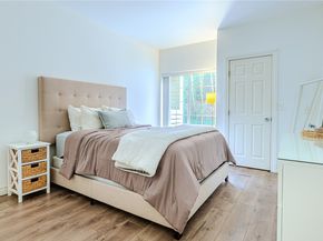 801 Rainier Avenue N G234, Renton WA 98057