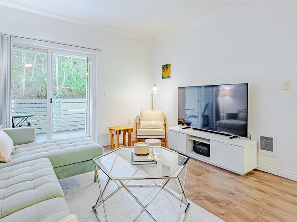 801 Rainier Avenue N G234, Renton WA 98057