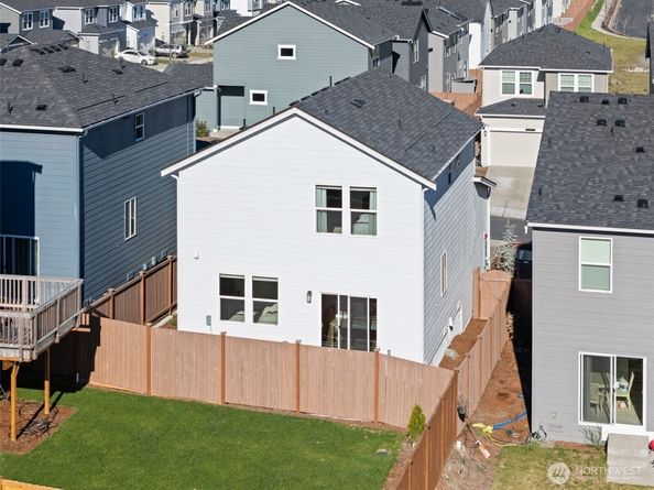 949 Tetherow Street, Bremerton WA 98310