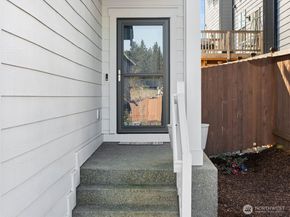 949 Tetherow Street, Bremerton WA 98310
