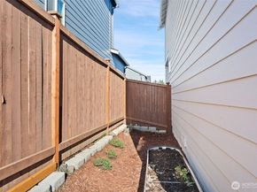 949 Tetherow Street, Bremerton WA 98310