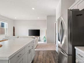 949 Tetherow Street, Bremerton WA 98310