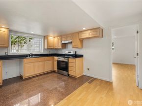 936 N 93rd Street, Seattle WA 98103