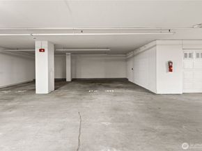 10650 NE 9th Place 2427, Bellevue WA 98004