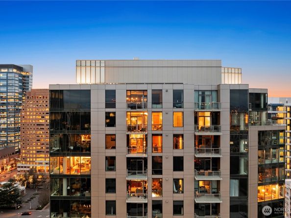 10650 NE 9th Place 2427, Bellevue WA 98004