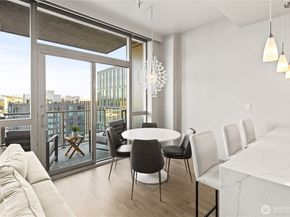 10650 NE 9th Place 2427, Bellevue WA 98004