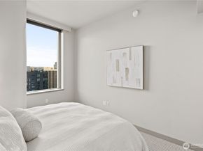 10650 NE 9th Place 2427, Bellevue WA 98004