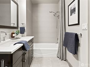 10650 NE 9th Place 2427, Bellevue WA 98004