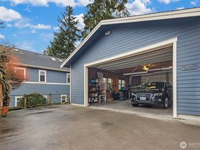 6016 44th Avenue SW, Seattle WA 98136