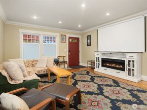 6016 44th Avenue SW, Seattle WA 98136