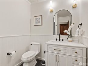 19524 230TH Avenue NE, Woodinville WA 98077