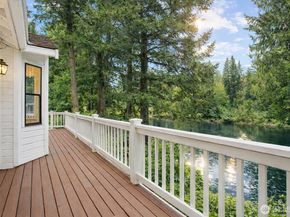 19524 230TH Avenue NE, Woodinville WA 98077