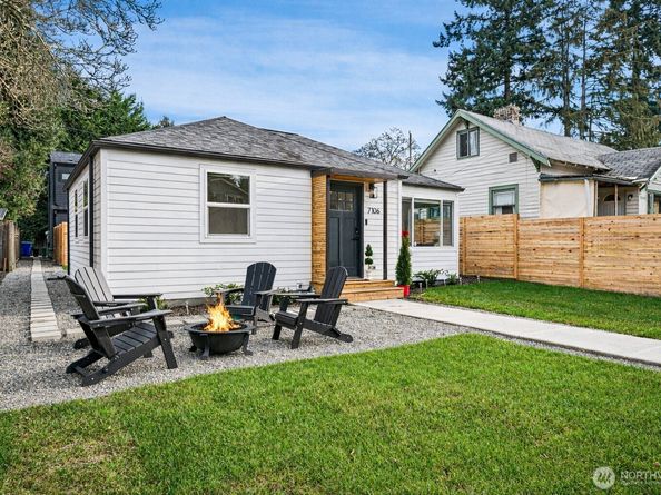 7106 32nd Avenue SW, Seattle WA 98126