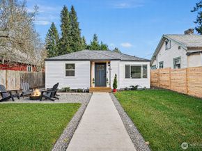 7106 32nd Avenue SW, Seattle WA 98126