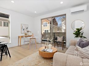 12044 Hiram Place NE A, Seattle WA 98125