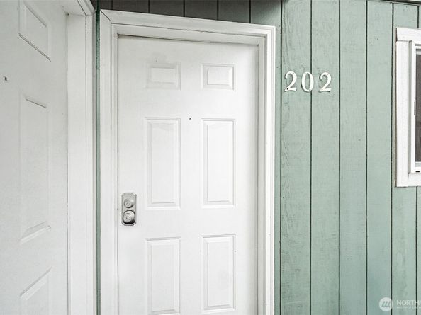 3322 I Street F202, Auburn WA 98002