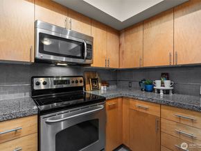 5440 Leary Avenue NW 401, Seattle WA 98107