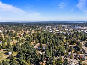 10736 Interlake Avenue N, Seattle WA 98133