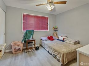 1055 S 317th Street, Federal Way WA 98003